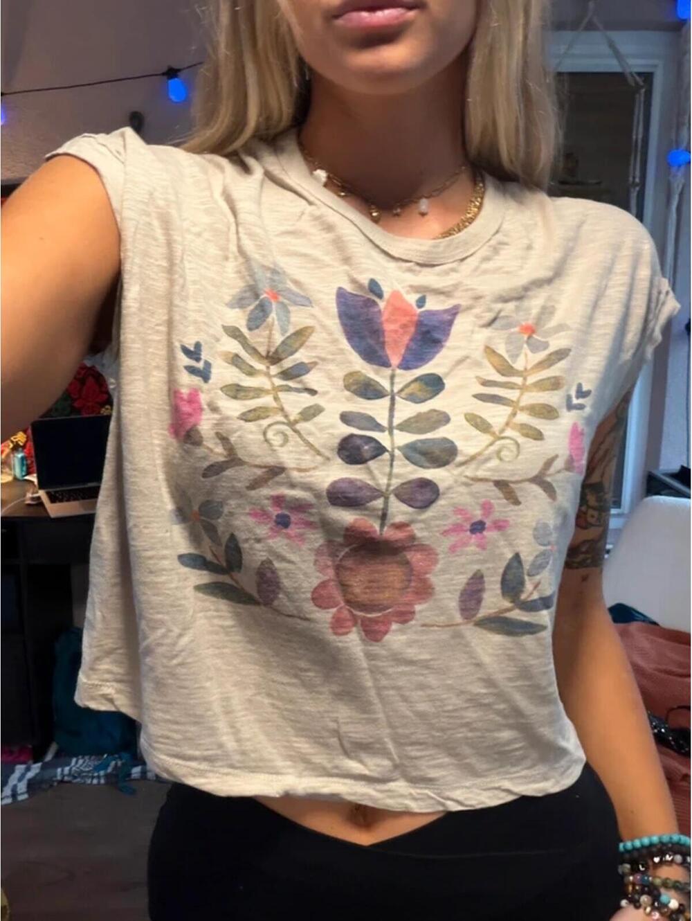 Natural Life Boho Floral Crop Tee Cream Beige Size Small - Picture 3 of 7